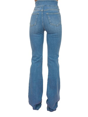 Jeans Elisabetta Franchi a vita alta con bottoni dorati e gamba svasata in DONNA