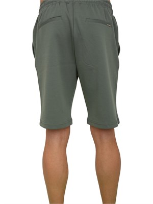 Bermuda uomo Antony Morato in felpa di cotone verde con cucitura piega in UOMO