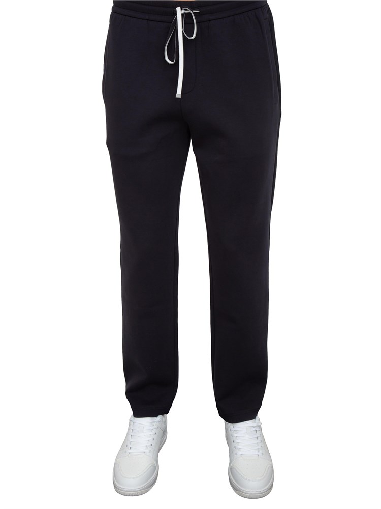 Pantaloni jogger in double jersey con patch logo aquila
€ 180

Colore:
Blu navy
3
colori

Taglia: Seleziona

Guida alle taglie


Aggiungi

Paga in 3 rate da 60,00 € senza interessi. Klarna Scopri di più

Spedizione stimata entro 2/4 giorni lavorativi


Reso gratuito per tutti gli ordini



Trova e prenota in negozio
Home/
EA/
Uomo/
Abbigliamento/
Pantaloni/
Pantaloni jogger uomo Emporio Armani in double jersey blu con patch logo aquila