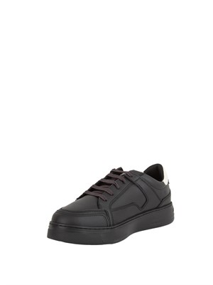 Sneaker uomo Emporio Armani in pelle in UOMO