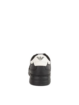 Sneaker uomo Emporio Armani in pelle in UOMO