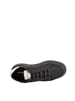 Sneaker uomo Emporio Armani in pelle in UOMO
