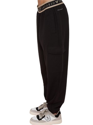 Pantaloni cargo EA7 Emporio Armani donna in tessuto tecnico nero con banda logo in DONNA