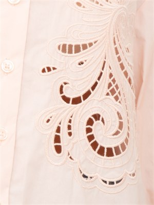 Camicia Twinset modello oversize in popeline rosa con ricamo in DONNA