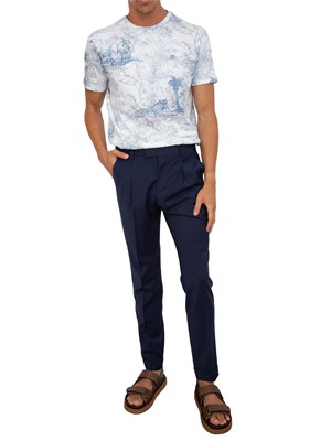 Pantaloni uomo PT Torino in gabardina di cotone blu con linea carrot in UOMO