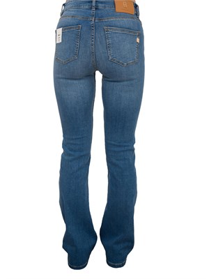 Jeans bootcut in denim Fracomina con lavaggio medio in DONNA