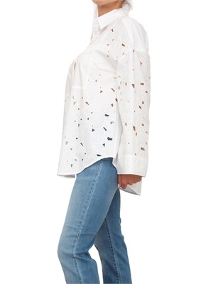 Camicia over Blugirl in tela di cotone bianco con ricamo rose a intaglio in DONNA