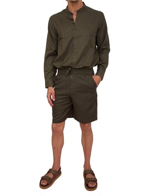 Camicia coreana  A.X. in misto lino verde in UOMO