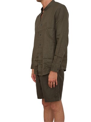 Camicia coreana  A.X. in misto lino verde in UOMO