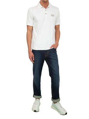 Jeans uomo Emporio Armani stright fit in denim blu con impunture a contrasto in UOMO