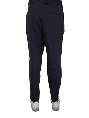 Pantaloni Boss blu con fit affusolato in misto lino in UOMO