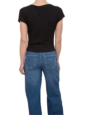 T-shirt nera Liu Jo in jersey di cotone con gioiello in DONNA