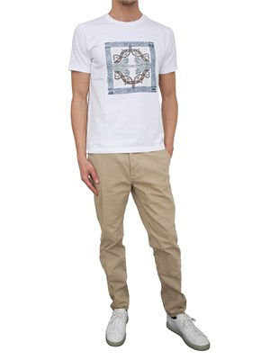 T-shirt Etro bianco con stampa piazzata in UOMO