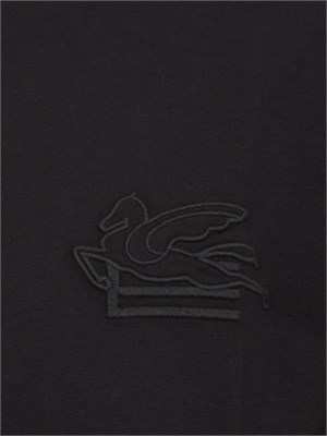 T-shirt nera Etro in cotone con ricamo Pegaso tono su tono in UOMO