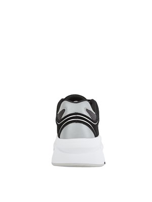 Sneaker nere Emporio Armani in suede e tessuto tecnico in UOMO