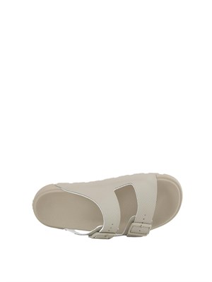 Sandali Hugo Boss beige all-gender con doppia fascia e tomaia lavorata in UOMO