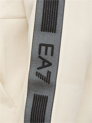 Felpa con cappuccio  EA7 Logo Series in jersey di cotone avorio in UOMO