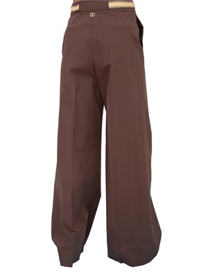 Pantaloni a palazzo Twinset in popeline marrone con cintura in rafia in DONNA