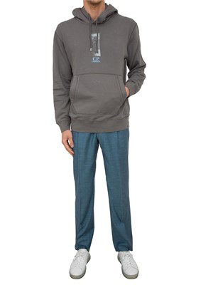 Felpa uomo C.P. Company in cotone grigio scuro con stampa avanti e dietro in UOMO