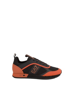 Sneakers uomo nere e arancio Emporio Armani in UOMO