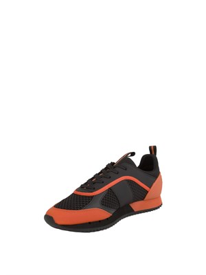 Sneakers uomo nere e arancio Emporio Armani in UOMO