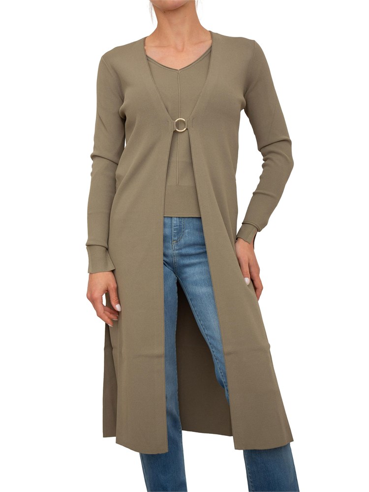 Cardigan lungo Nenette verde salvia con maniche e chiusura con cerchio oro