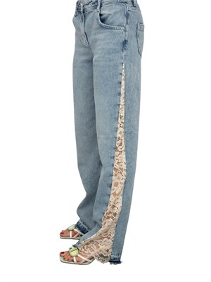 Jeans Blugirl con lavaggio chiaro ed inserti laterali in pizzo in DONNA