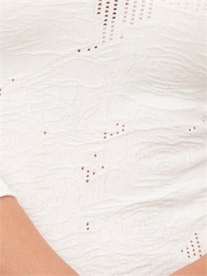 Maglia bianca Blugirl con lavorazione punzonata effetto pizzo e motivo floreale in DONNA