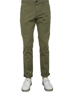 Pantalone chino Aiace Galassi in gabardina stretch verde in UOMO