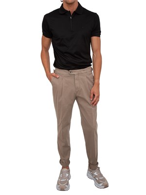 Pantalone uomo chino Peserico in gabardina di cotone stretch beige in UOMO