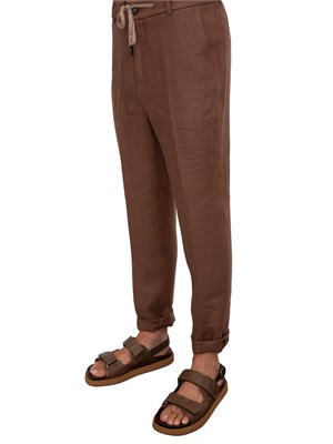Pantalone uomo Peserico modello jogger marrone in UOMO