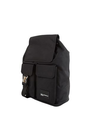 Zaino Karl Lagerfeld Jeans in nylon nero con tasche e patta. in DONNA