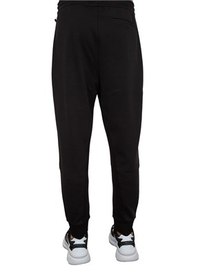 Pantaloni della tuta Boss nero con toppa con logo in UOMO