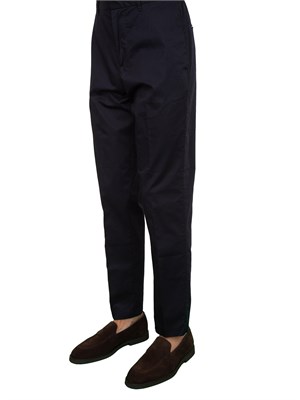 Pantaloni uomo Emporio Armani modello chino in cotone stretch blu in UOMO