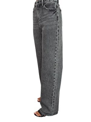 Jeans donna Armani Exchange modello relaxed fit in denim nero in DONNA