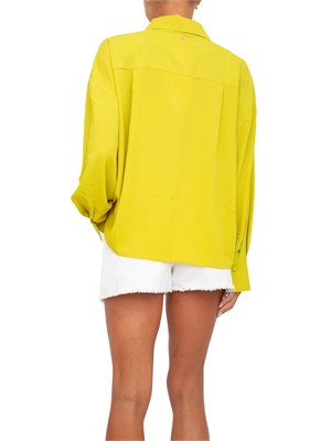 Camicia Twinset Actitude in crêpe de Chine verde lime con tasca avanti in DONNA