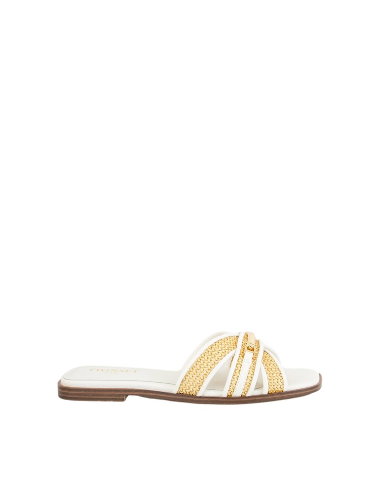 Sandali slide Twinset in pelle bianca e rafia intrecciata con placca logo lettering