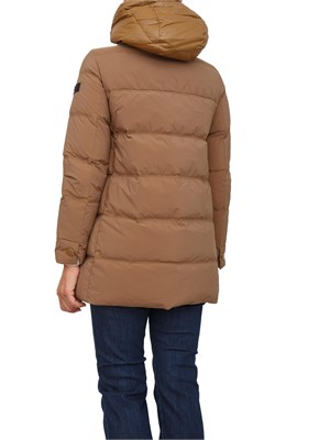 Piumino marrone Peuterey con cappuccio bimaterico a contrasto in DONNA