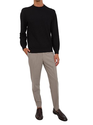 Maglione girocollo nero Armani Exchange in misto viscosa in UOMO