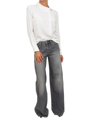 Jeans donna Armani Exchange modello loose in denim grigio con effetto délavé in DONNA
