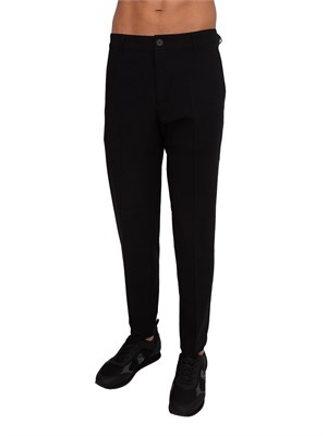 Pantaloni chino nero Armani Exchange in UOMO