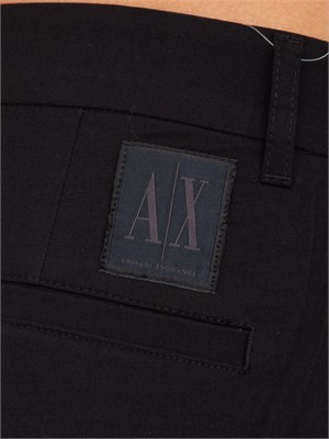 Pantaloni chino nero Armani Exchange in UOMO