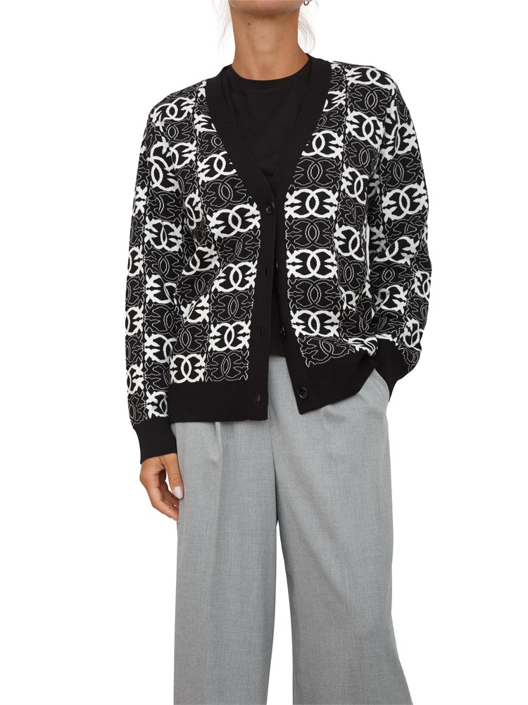 Cardigan over Pinko in morbida lana con logo all over a contrasto bianco e nero