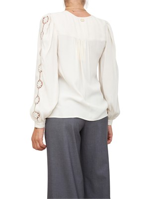Blusa Twinset in crêpe avorio con ricamo su maniche a palloncino in DONNA