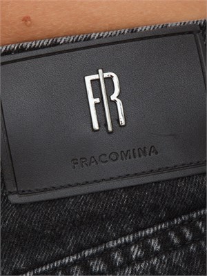 Jeans carrot Fracomina in denim nero con strass applicati in DONNA