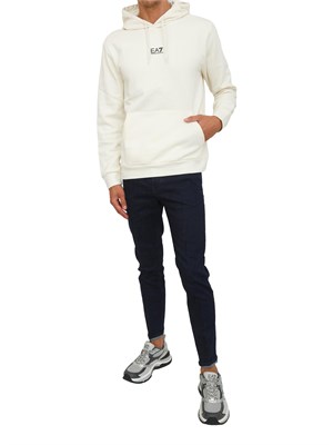 Felpa avorio EA7 con cappuccio Core Identity in misto cotone in UOMO