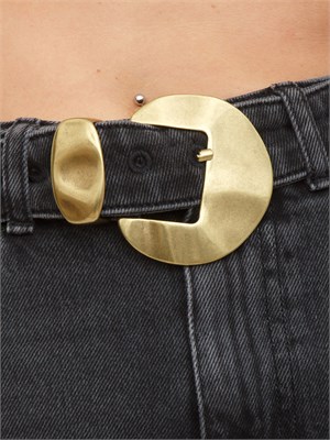Jeans Twinset in denim nero con cintura e maxi fibbia su vita in DONNA