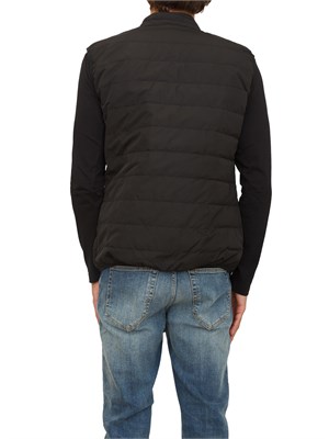 Gilet nero EA7 imbottito packable in tessuto tecnico in UOMO