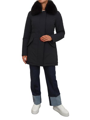 Piumino liscio Peuterey in piuma e nylon nero con collo pelliccia volpe in DONNA