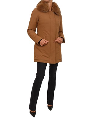 Piumino liscio Peuterey in piuma e nylon marrone con collo pelliccia volpe in DONNA